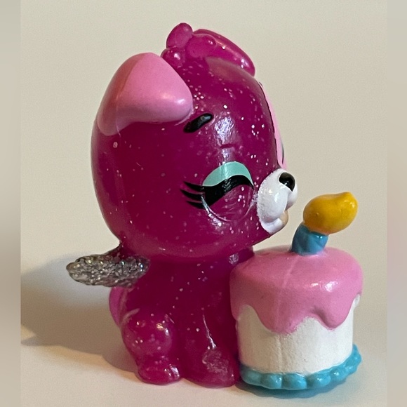 Hatchimals CollEGGtible Mystery Wheel Dog Puppy 1" Toy Figure - Picture 4 of 5